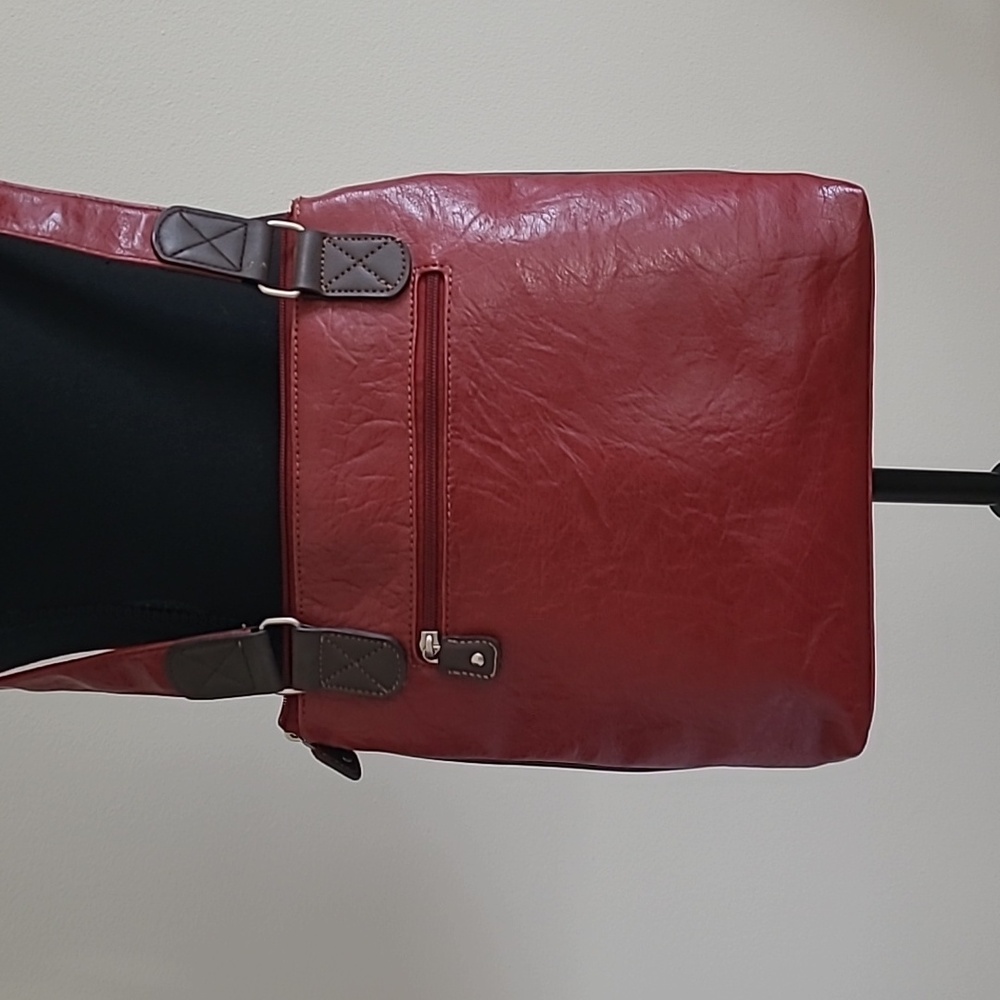 Red Leather Crossbody Bag - Picture 4 of 11